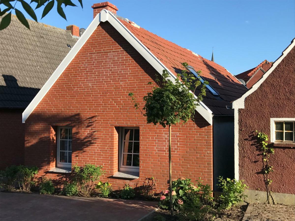 Ferienhaus Wattwurm Rysum Exterior photo